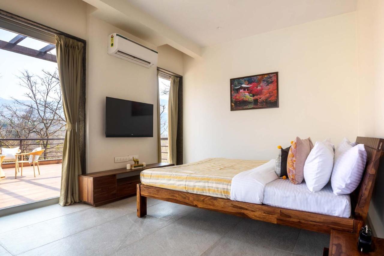 Eden Glade - Khopoli - Mountain-View Villa With Private Pool, Spacious Decks & Indoor Activities Exterior photo
